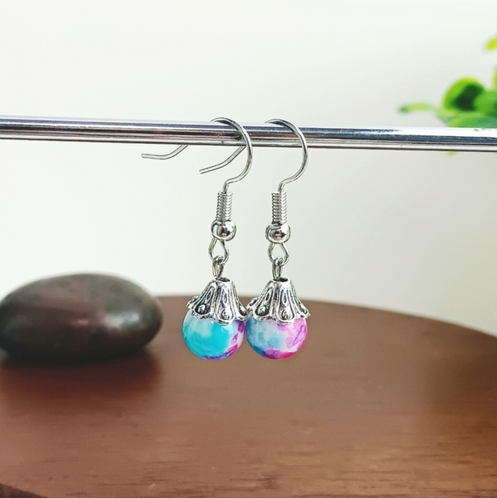 NWT Adorable Pink & Blue Tie Dye Glass Bead Silver Stainless Steel Earrings!